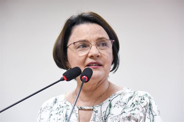 Nancy Thame destaca luta das mulheres por igualdade de gênero