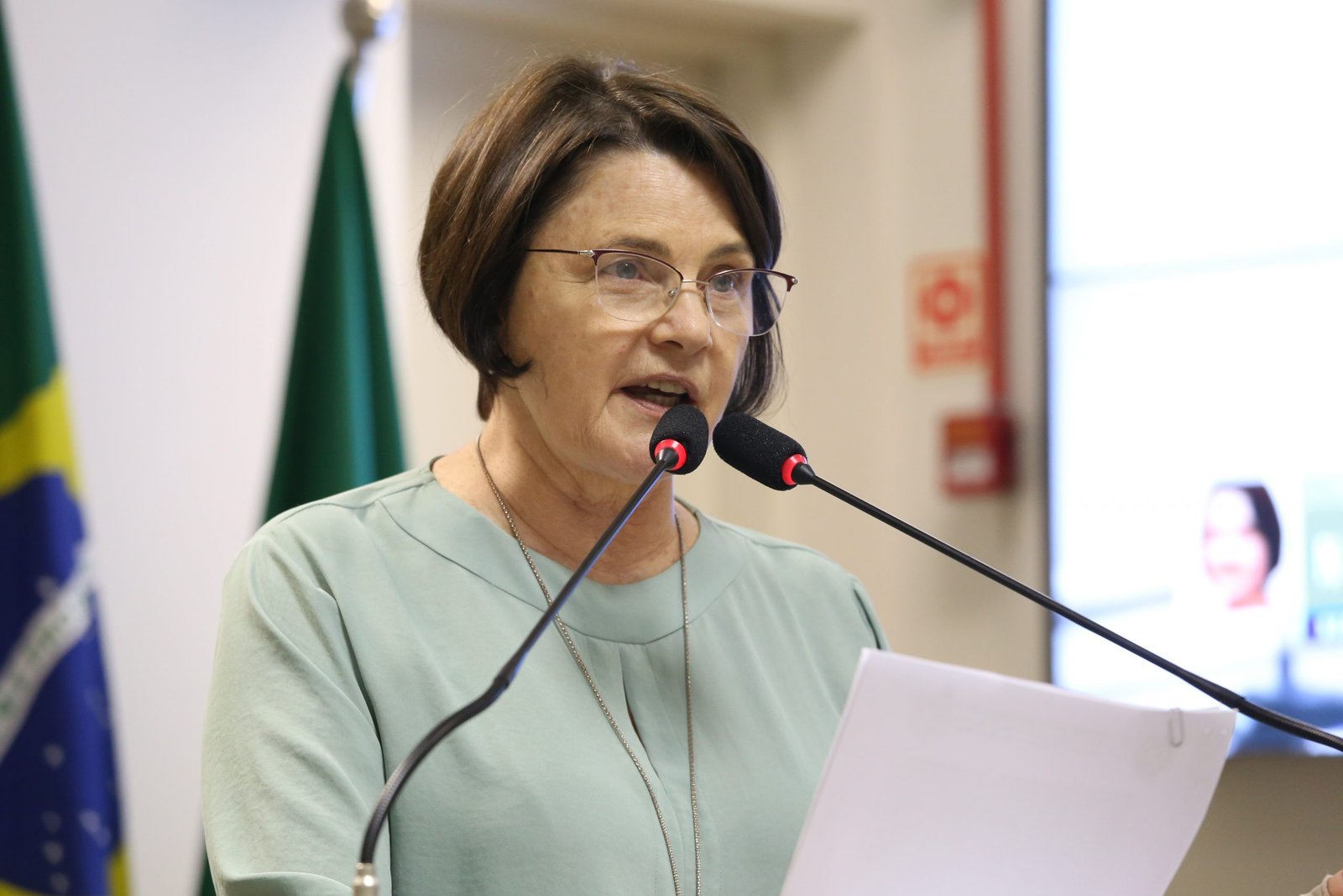 Requerimento aborda vagas para intérprete de Libras e instrutor surdo